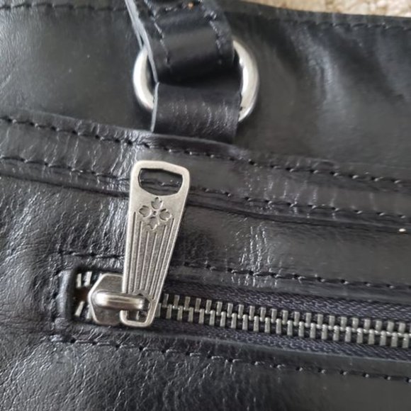 *BRAND NEW* Patricia Nash Vegan Leather Tote - Picture 4 of 5